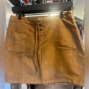 Hollister brand, brown suede skirt, Size 7 Juniors.